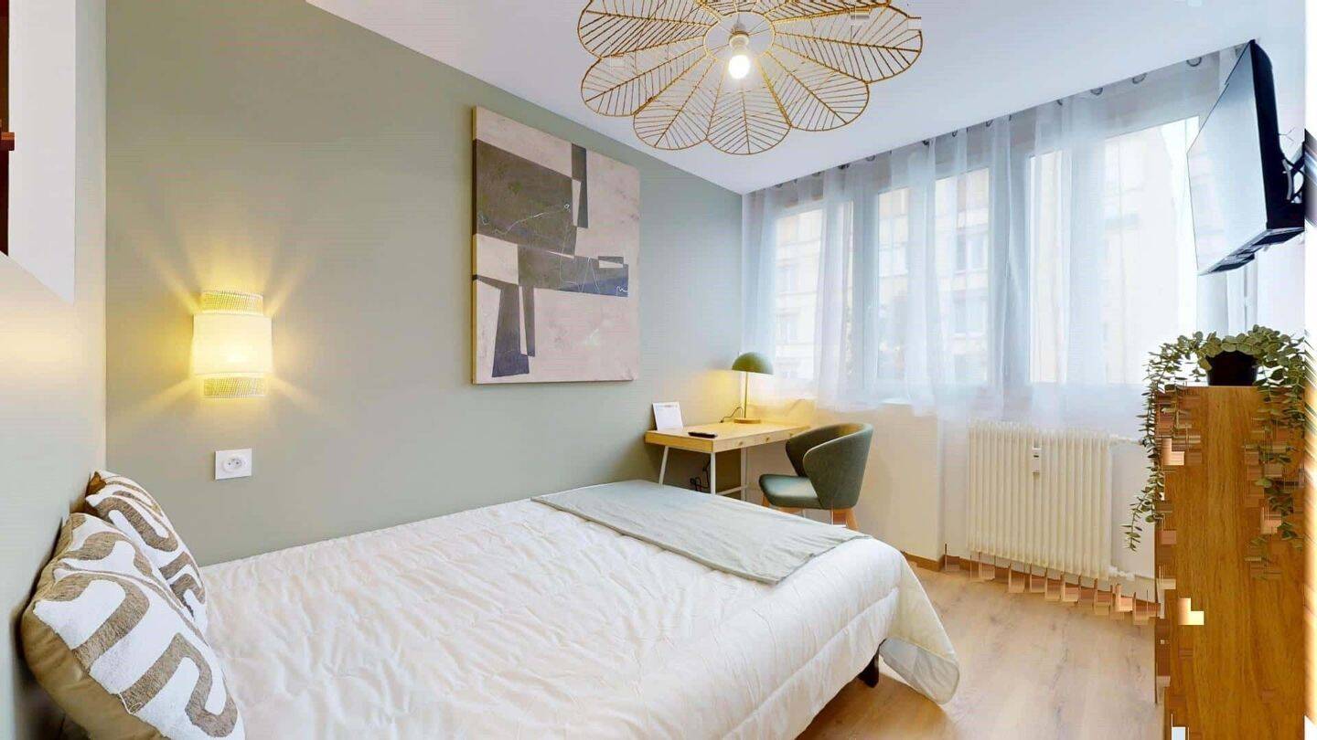 1 pièce 15 m² · à Saint-Étienne · 15 m² · 330 €/mois