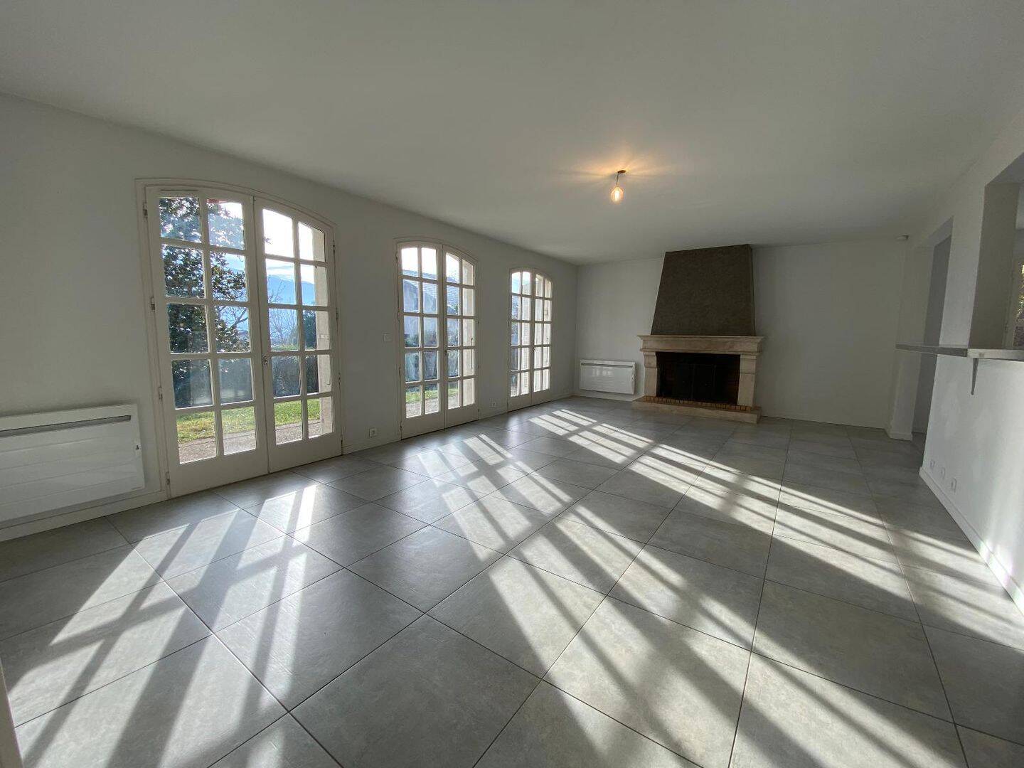 Maison 5 pièces 156 m² · à Montbonnot-Saint-Martin · 156 m² · 1 939 €/mois