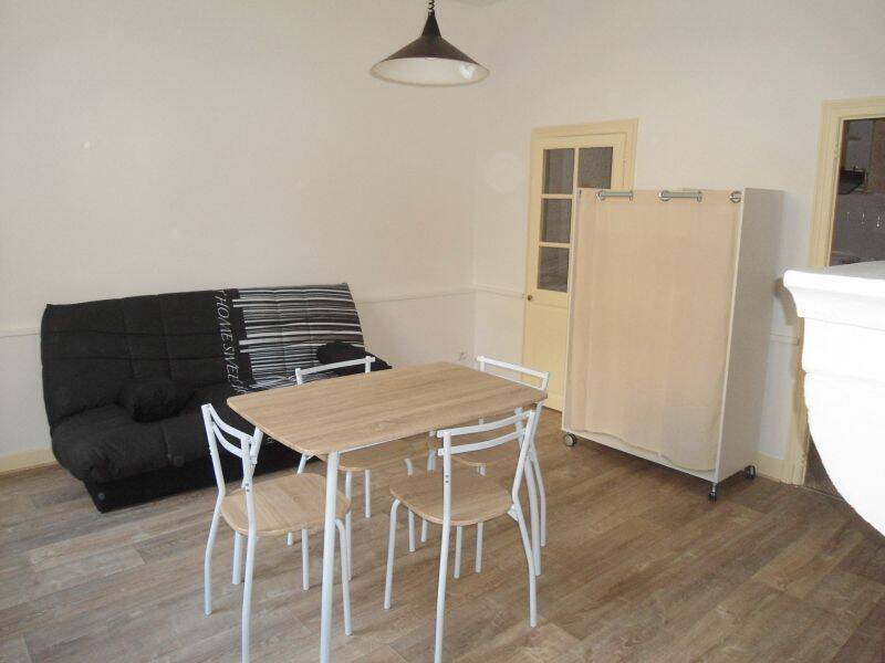 Appartement 1 pièce 24 m² · à Bar-sur-Aube · 24 m² · 270 €