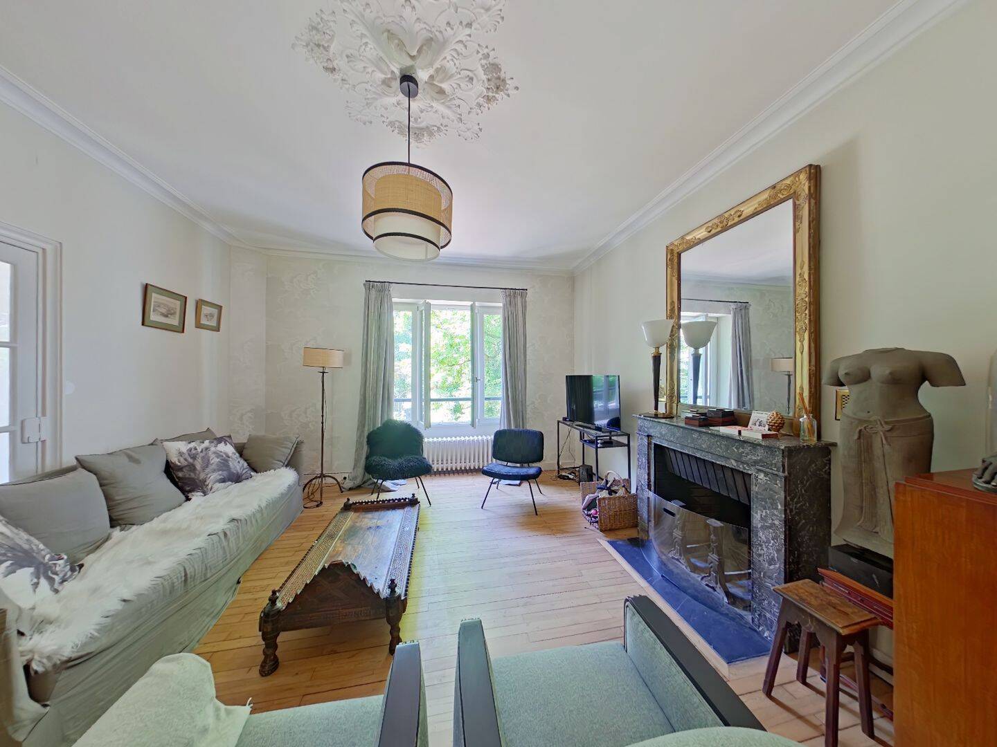 Maison 9 pièces 230 m² · à Nantes · 230 m² · 826 800 €