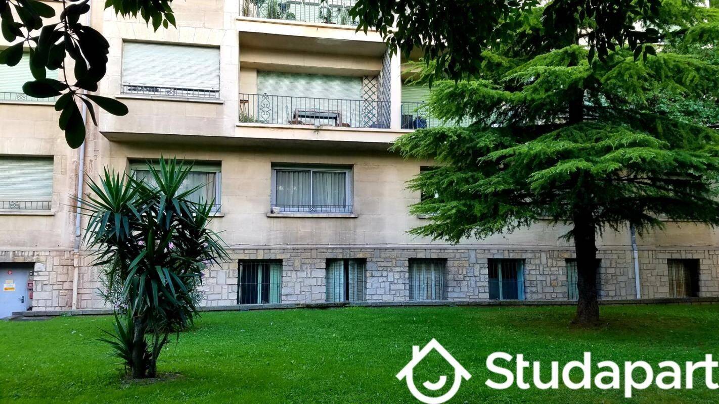 Appartement 1 pièce 9 m² · à Marseille 8ème Arrondissement · 9 m² · 450 €