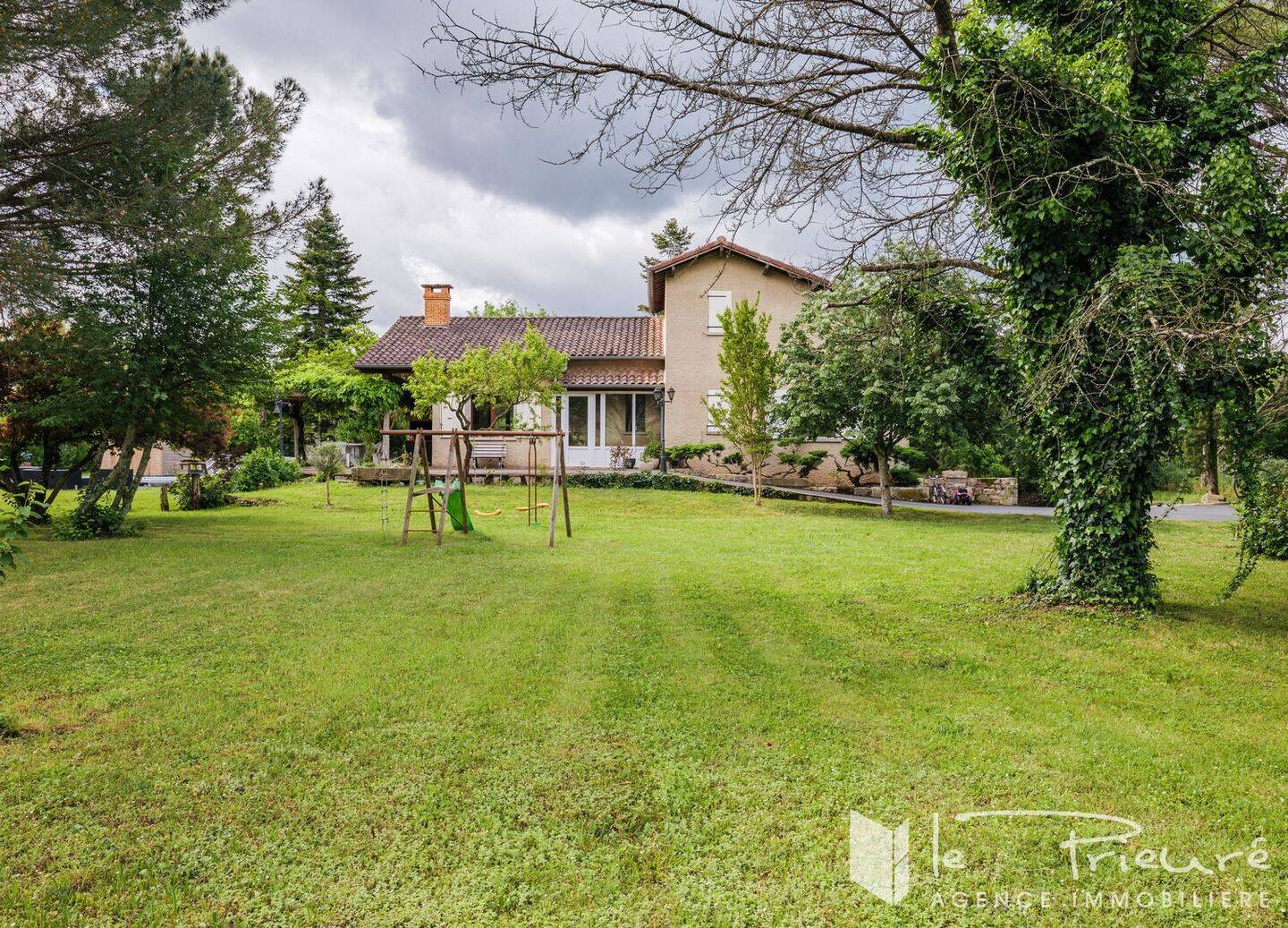 Maison 7 pièces 143 m² · à Montdragon · 143 m² · 230 000 €