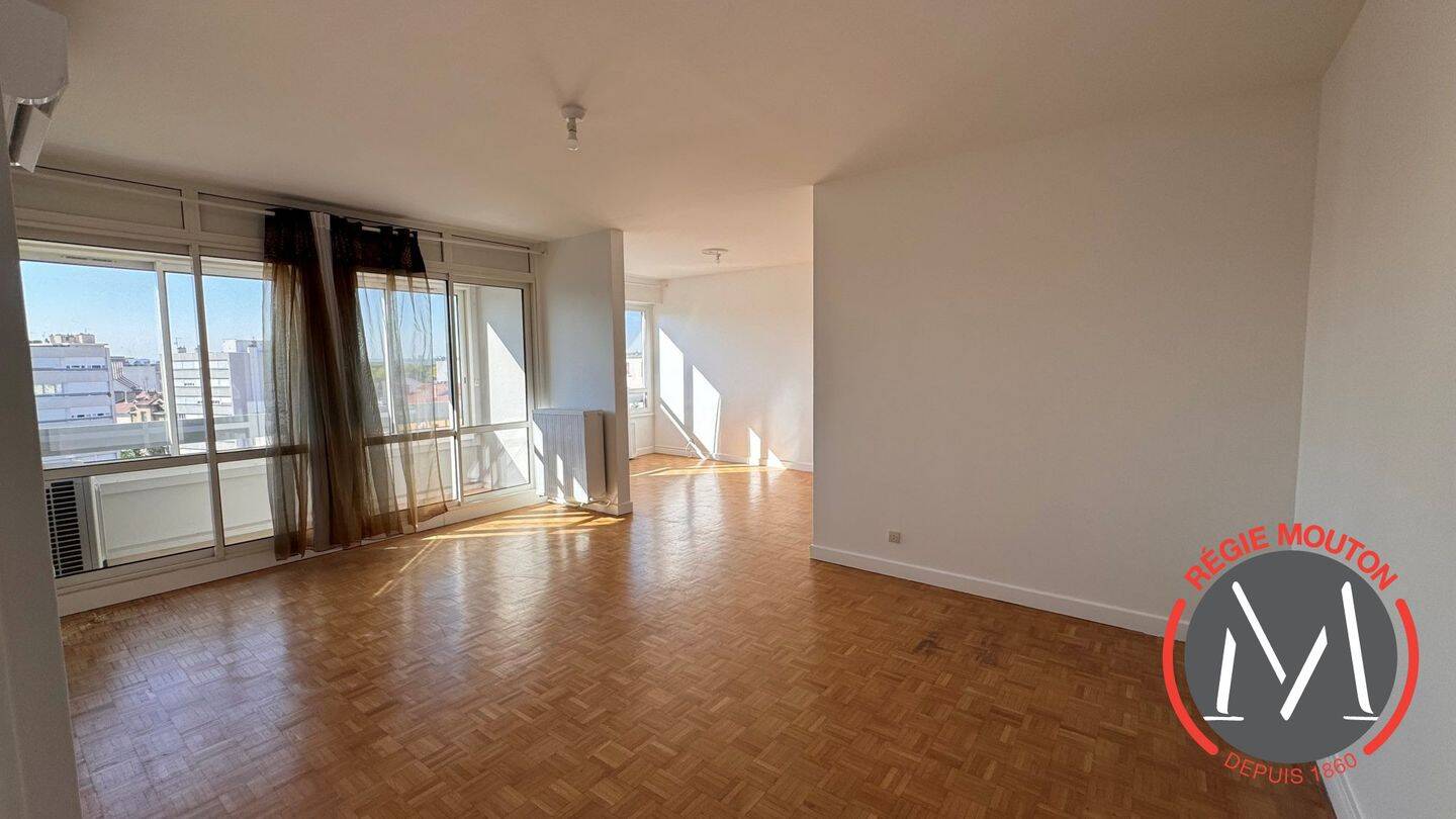 Appartement 5 pièces 110 m² · à Lyon 7ème · 109,5 m² · 1 630 €