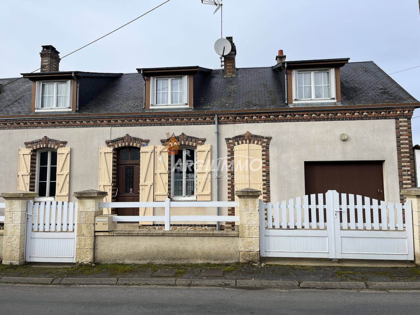 Maison 5 pièces 112 m² · à Coudrecieux · 112 m² · 117 000 €