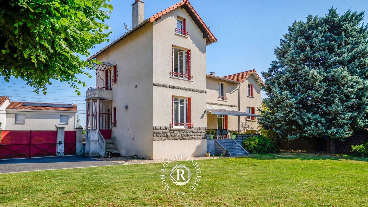 Maison 6 pièces 222 m² · à Riom · 222 m² · 499 900 €
