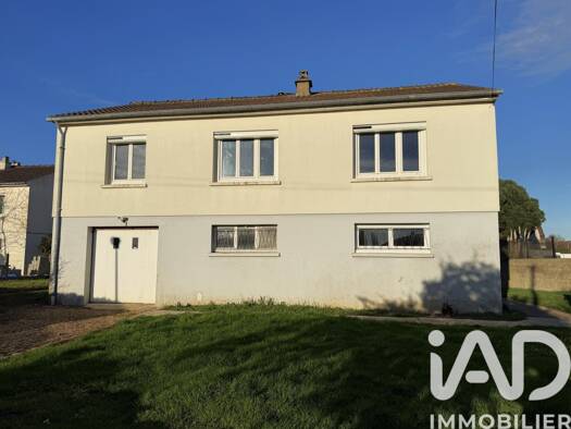 Pavillon à vendre 127 500 € 5 pièces 3 chambres 90 m² 640 m² de terrain Yèvres 28160