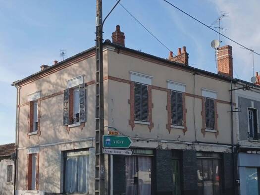 Immeuble à vendre 198 000 € 300 m² Boulaires-Graves-Chambon Étendu Cusset 03300