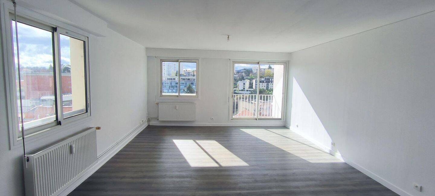 Appartement 2 pièces 73 m² · à Clermont-Ferrand · 73 m² · 750 €