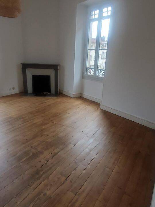 Appartement 4 pièces 76 m² · à Pau · 76 m² · 750 €