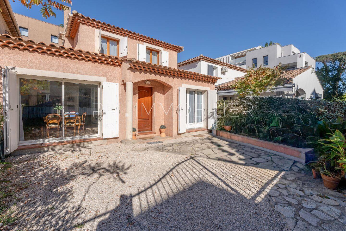 Maison 5 pièces 122 m² · à Marseille 9ème Arrondissement · 121,7 m² · 689 000 €