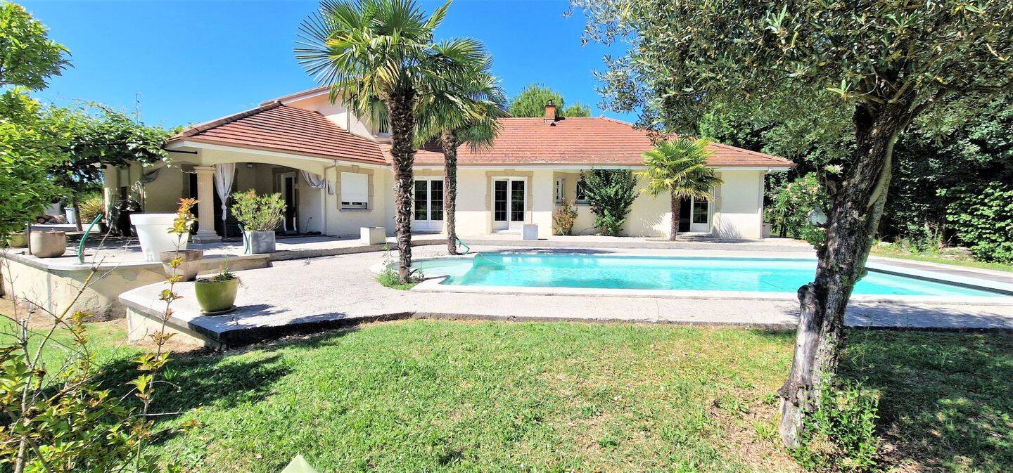 Maison 9 pièces 250 m² · à Vinay · 250 m² · 620 000 €