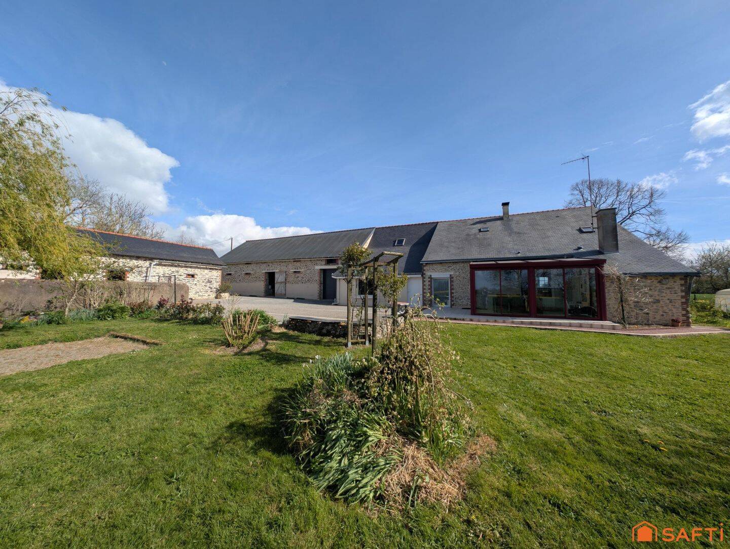 Maison 6 pièces 160 m² · à Erdre-en-Anjou · 160 m² · 333 000 €