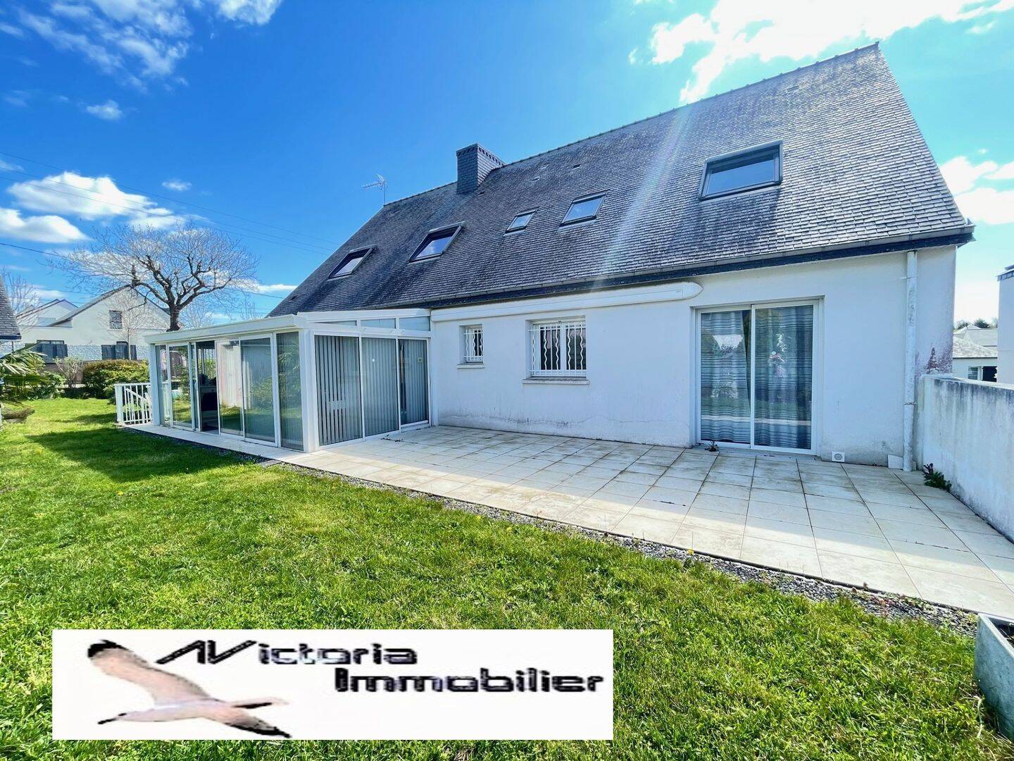 Maison 10 pièces 243 m² · à Guidel · 243 m² · 674 700 €