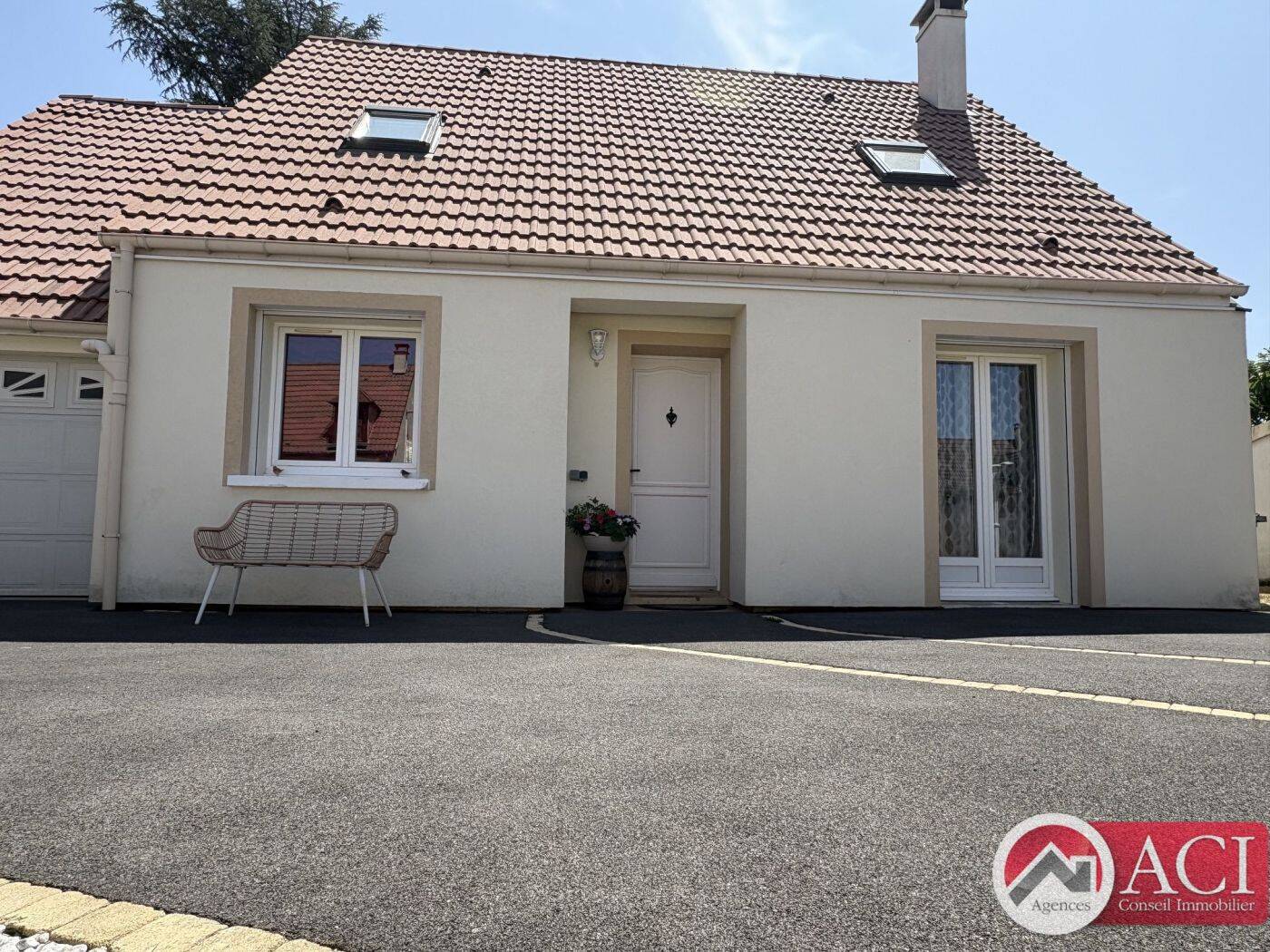 Maison 7 pièces 106 m² · à Sainte-Geneviève · 106 m² · 293 000 €