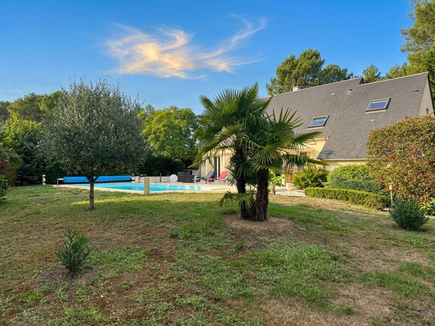 Maison 8 pièces 226 m² · à Guécélard · 226 m² · 395 000 €