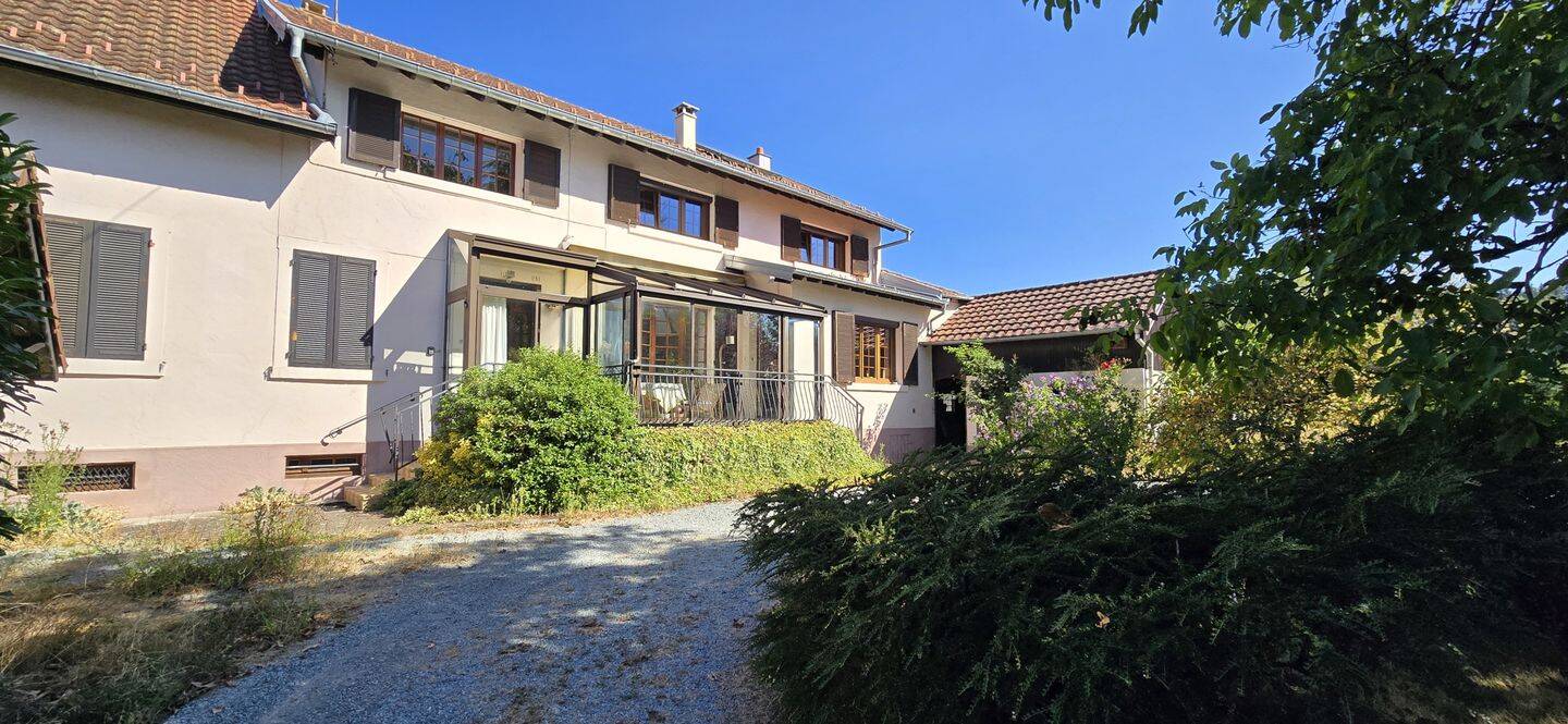 Maison 11 pièces 242 m² · à Soppe-le-Bas · 242 m² · 249 000 €