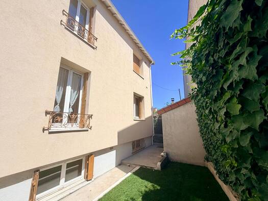 Appartement à vendre 229 000 € 3 pièces 2 chambres 64 m² RDC L'Union Sartrouville 78500