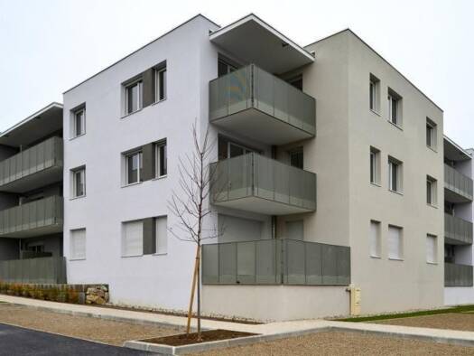 Appartement à louer 1 376 € 4 pièces 82 m² Nord Reignier-Ésery 74930