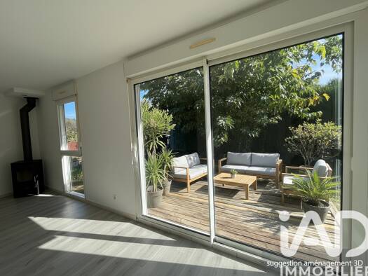 Maison de plain-pied à vendre 187 000 € 4 pièces 3 chambres 87 m² 600 m² de terrain Saint-Paul-de-Jarrat 09000