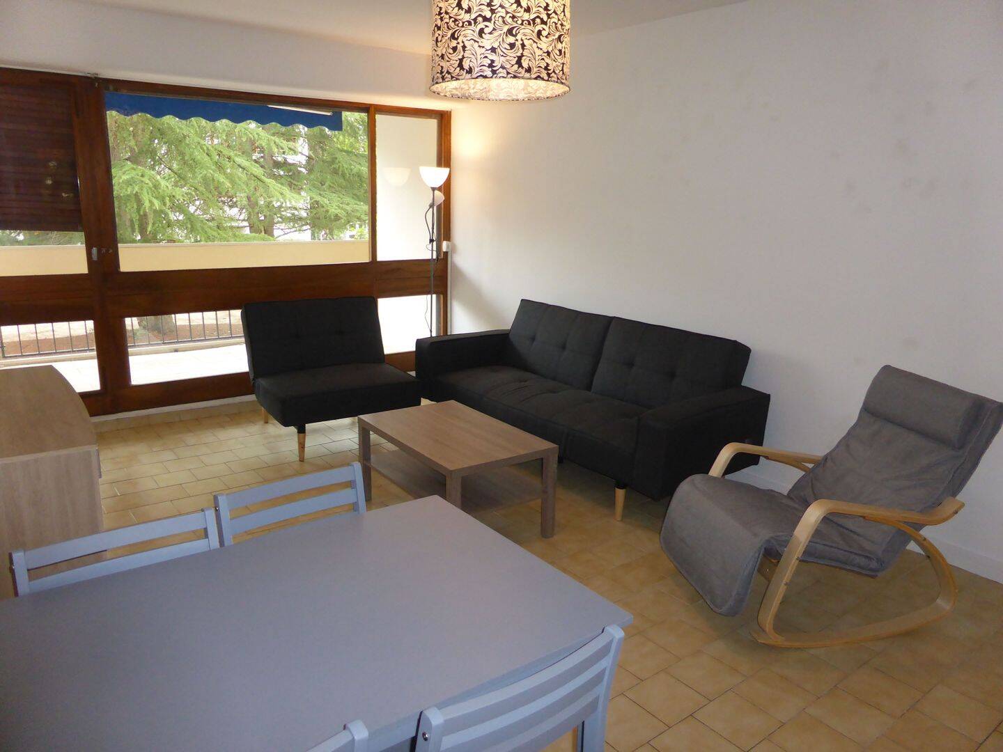 Appartement 5 pièces 95 m² · à Pessac · 95 m² · 540 €/mois