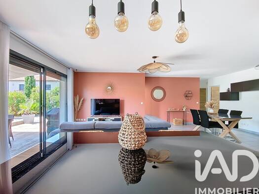 Maison de plain-pied à vendre 289 000 € 4 pièces 3 chambres 90 m² 303 m² de terrain Peyrestortes 66600