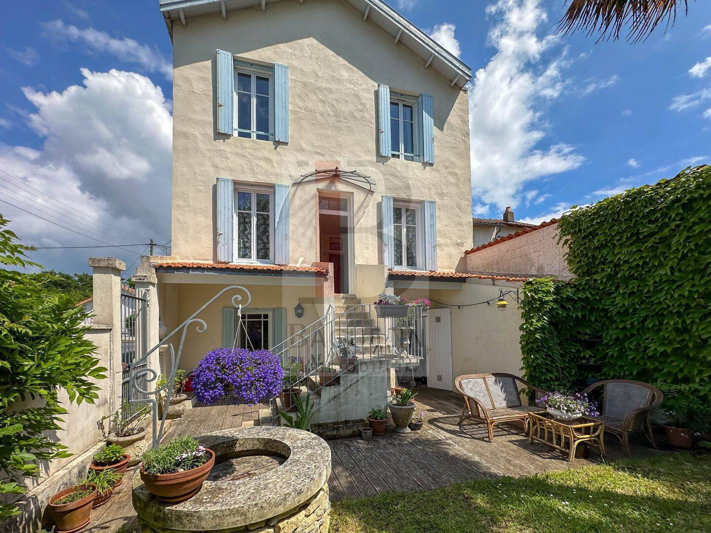 Maison 8 pièces 192 m² · à Fouras · 192 m² · 695 000 €