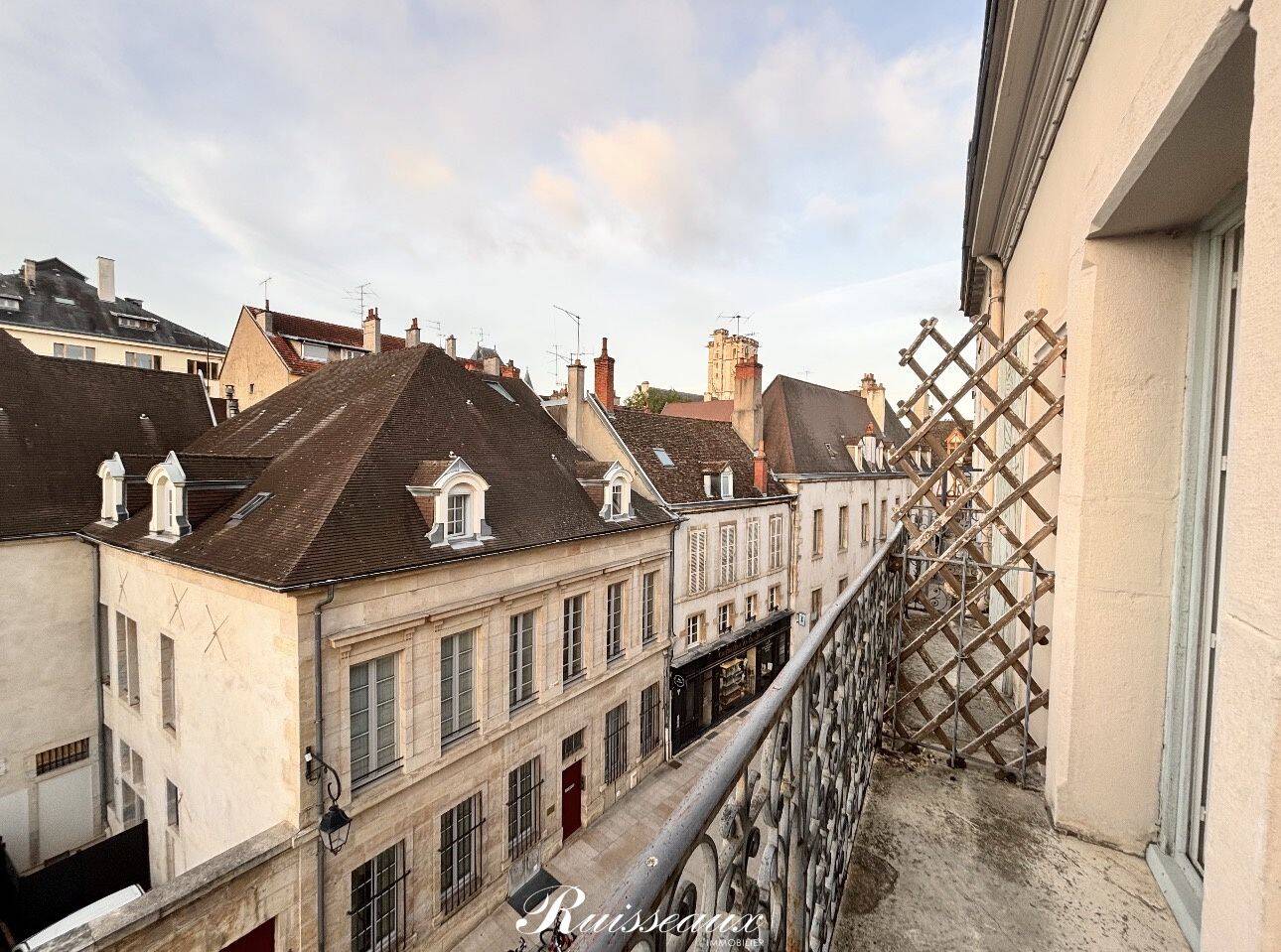 Appartement 1 pièce 15 m² · à Dijon · 15,2 m² · 90 000 €