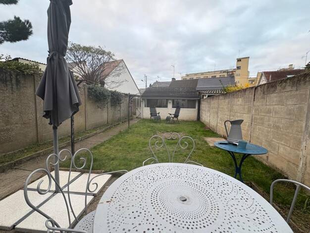 Maison à vendre 127 000 € 4 pièces 2 chambres 68 m² 169 m² de terrain Pontlieue-Rocade Le Mans 72100