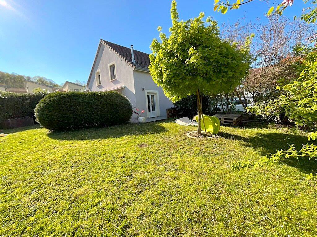 Maison 5 pièces 120 m² · à Échenoz-la-Méline · 120 m² · 245 000 €