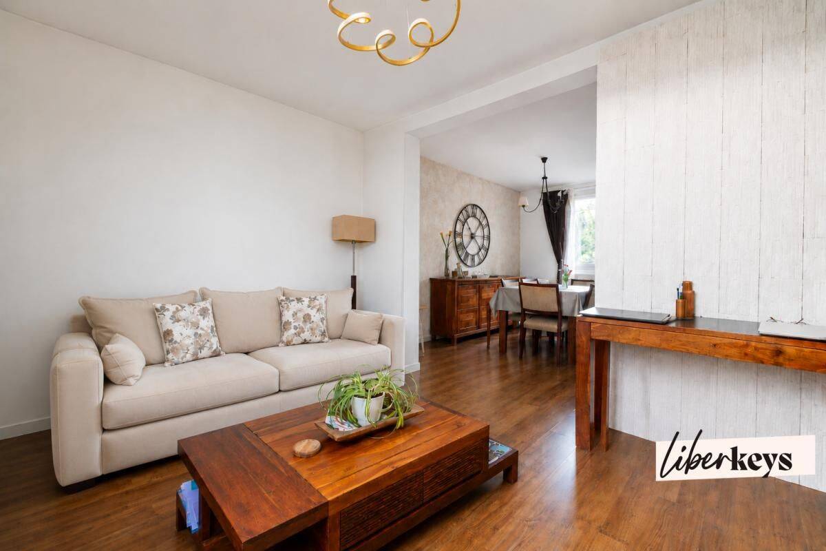 Appartement 4 pièces 66 m² · à Sainte-Geneviève-des-Bois · 66 m² · 164 000 €