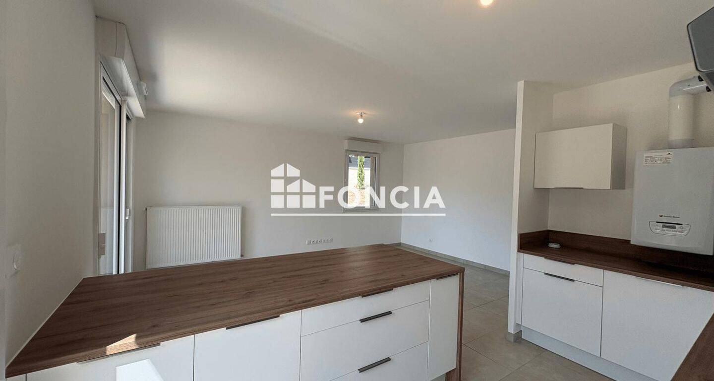 Appartement 3 pièces 67 m² · à Villeneuve-lès-Avignon · 66,5 m² · 950 €