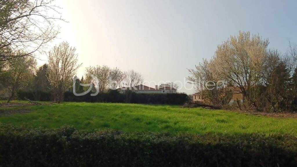 Terrain à vendre 19 000 € 2 488 m² de terrain La Chapelle-Pouilloux 79190