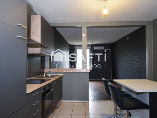 Immeuble à vendre 129 500 € 250 m² Piennes 54490