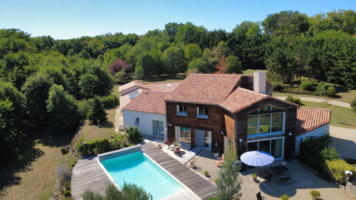 Maison 8 pièces 360 m² · à Chauvigny · 360 m² · 820 000 €