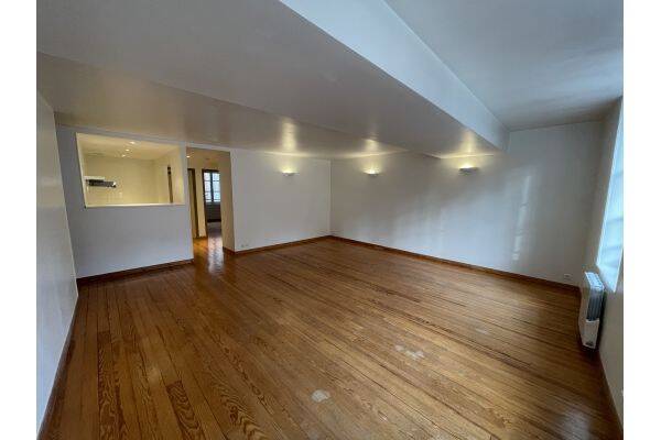 Bel appartement de 2 pièces d'environ 60 m² - rue des filatier — 1