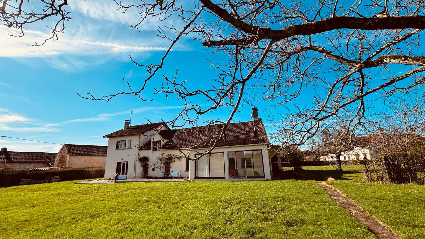 Maison 6 pièces 198 m² · à Island · 197,7 m² · 246 100 €