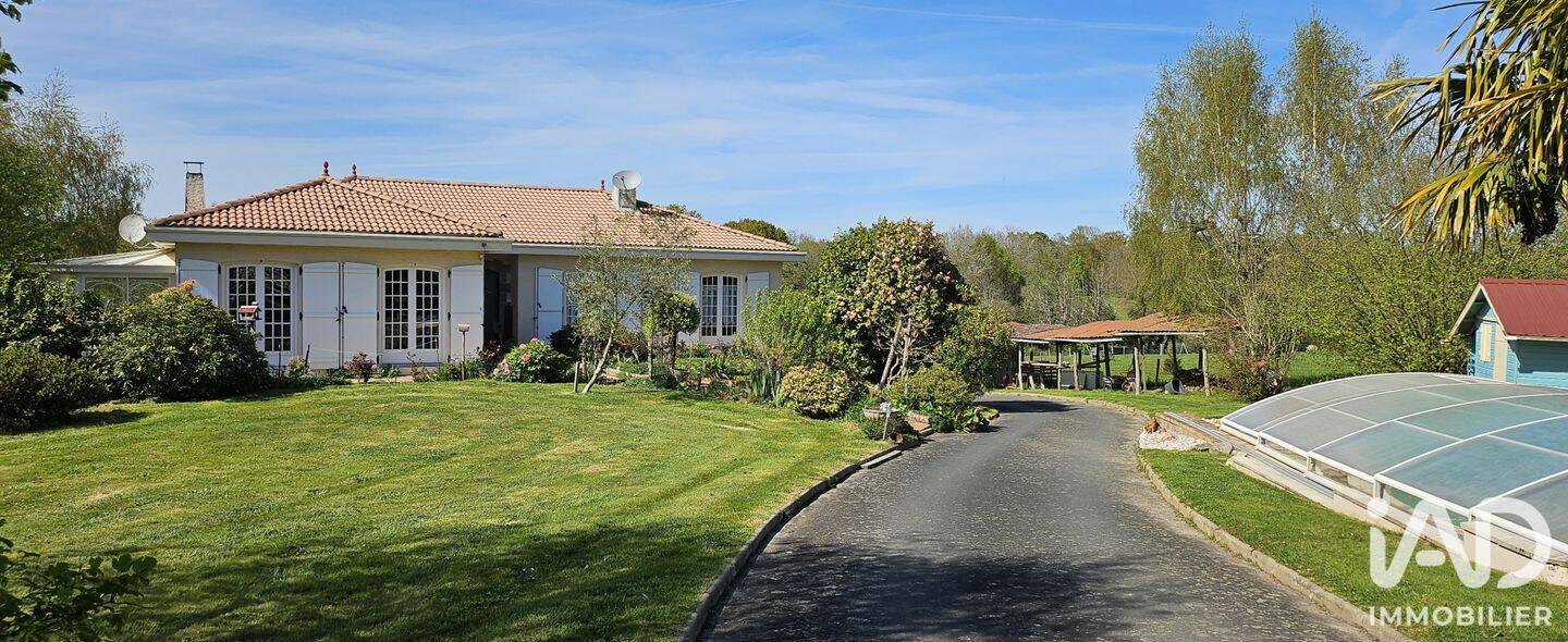 Maison 7 pièces 177 m² · à Mouilleron-le-Captif · 177 m² · 429 500 €