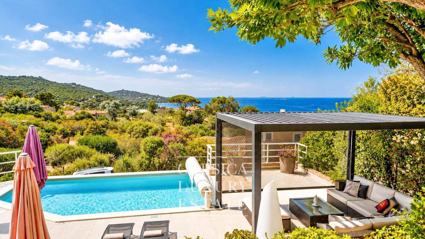 Maison 5 pièces 95 m² · à Coti-Chiavari · 95 m² · 950 000 €