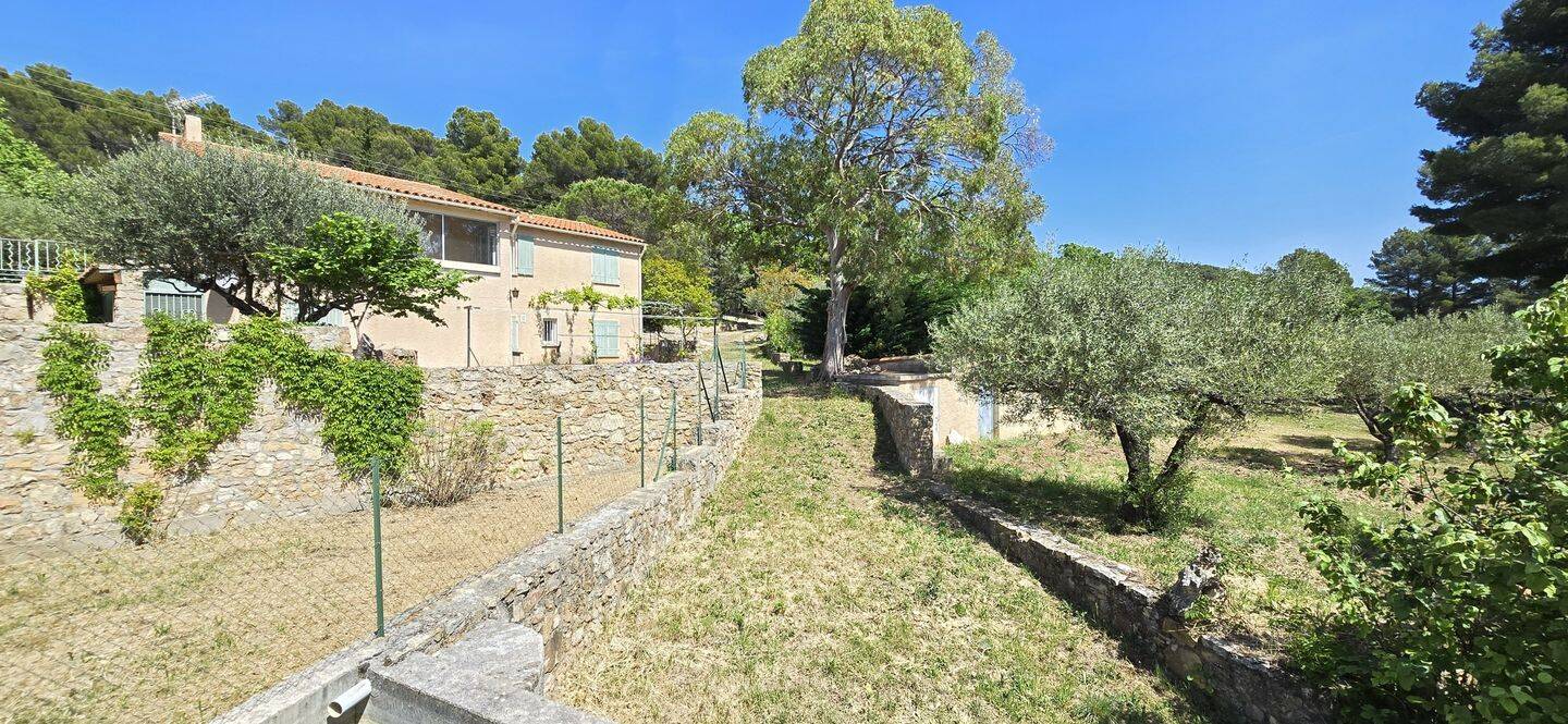 Maison 6 pièces 153 m² · à Tourtour · 153 m² · 430 000 €