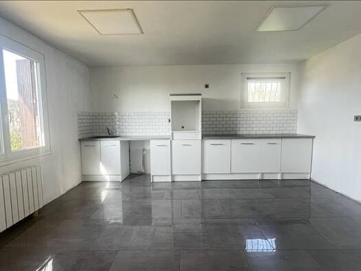 Maison à vendre 114 361 € 5 pièces 4 chambres 110 m² 1 205 m² de terrain Tombebœuf 47380