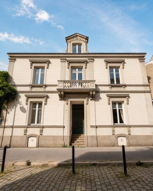Maison 6 pièces 315 m² · à Nantes · 315 m² · 890 000 €