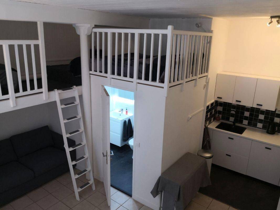 Appartement 1 pièce 25 m² · à Paris 18ème Arrondissement · 25 m² · 990 €/mois