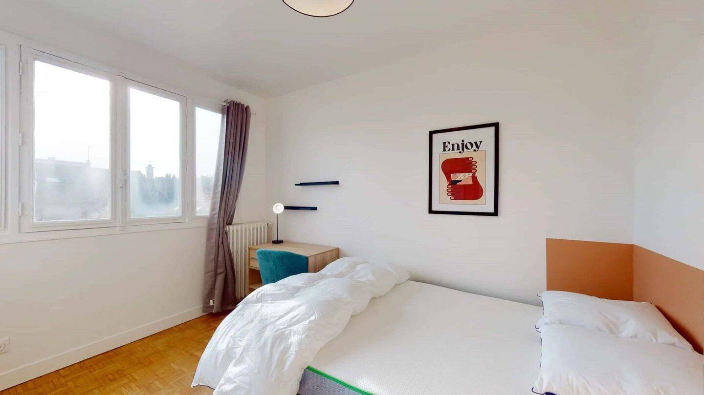 1 pièce 15 m² · à Colombes · 15 m² · 710 €