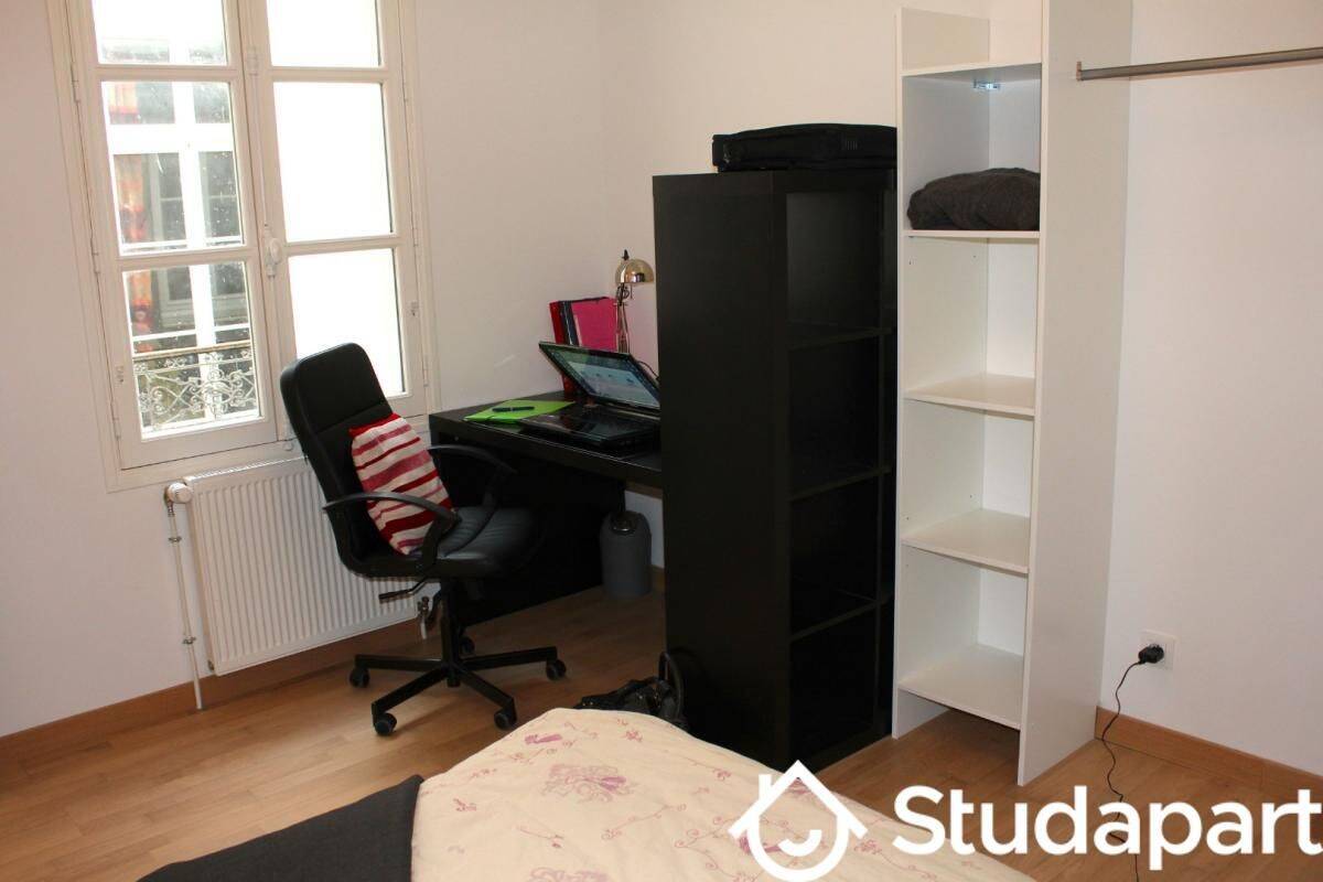 1 pièce 13 m² · à Compiègne · 13 m² · 405 €