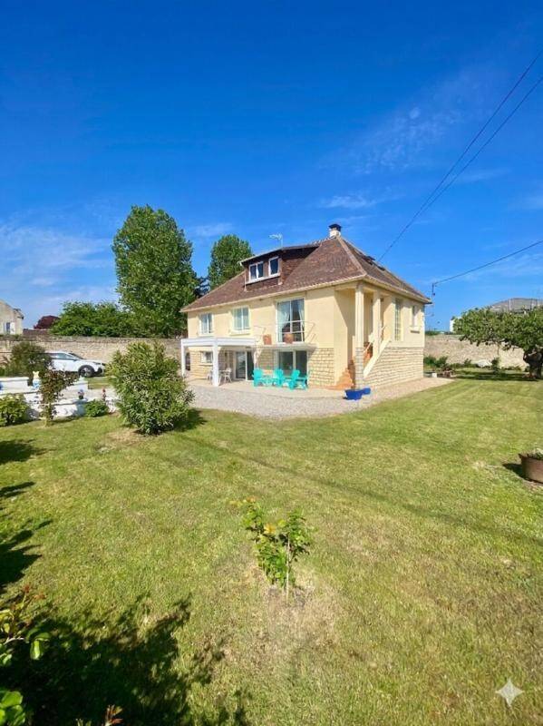 Maison 6 pièces 218 m² · à Courseulles-sur-Mer · 218 m² · 630 000 €