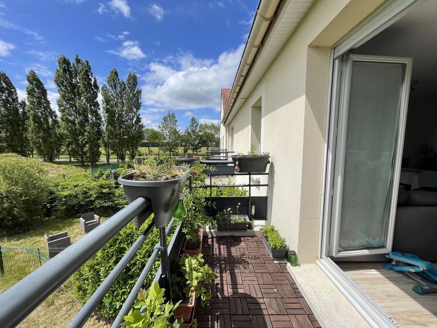 Appartement 3 pièces 63 m² · à Le Mesnil-Saint-Denis · 63,2 m² · 279 000 €