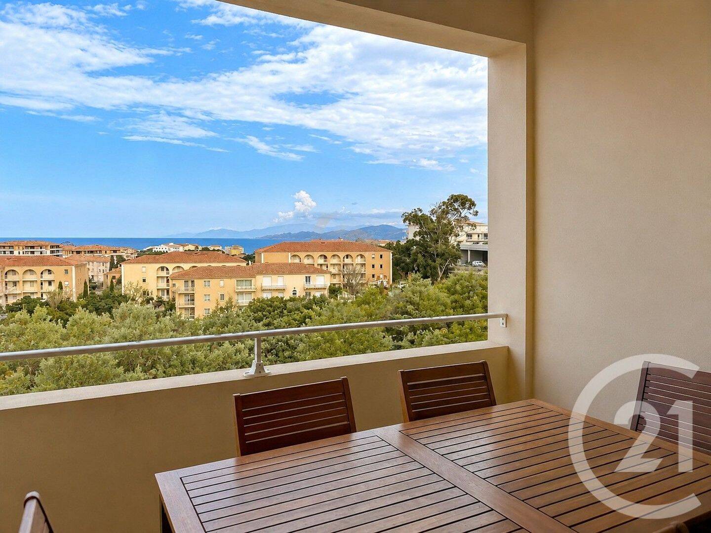 Appartement 2 pièces 55 m² · à L'Île-Rousse · 55 m² · 250 000 €