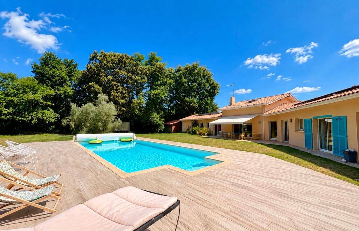 Maison 7 pièces 286 m² · à Mont-de-Marsan · 286 m² · 589 000 €