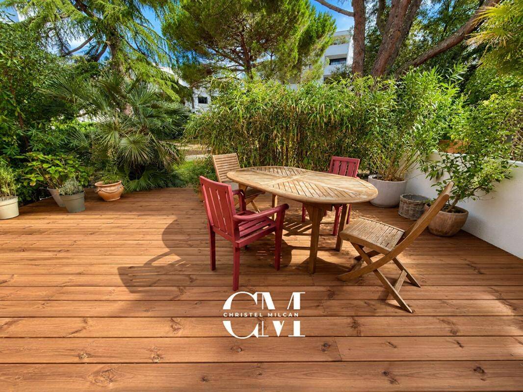 Appartement 4 pièces 98 m² · à Bordeaux · 98 m² · 460 000 €