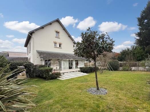 Maison à vendre 390 000 € 9 pièces 6 chambres 195 m² 592 m² de terrain Centre-Gare Lourdes 65100